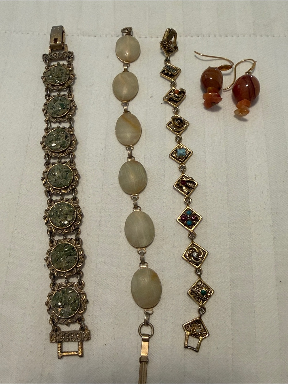 Vintage-Inspired Bracelet Set and Agate earrings
